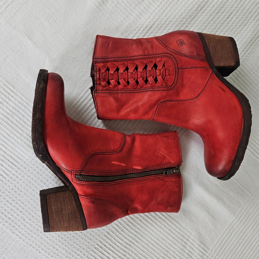 Born Orosi Red Leather Booties Boots Sz 7.5 Braided Side‎ Zip Heel - Picture 4 of 10